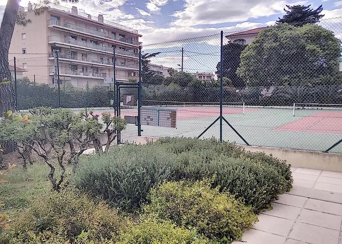 Chateau De La Pinede Apartman Juan-les-Pins